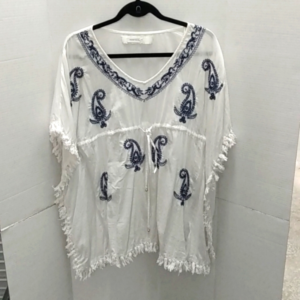 Women'Secret peasant bohemian BOHO embroidered fringe  top small
